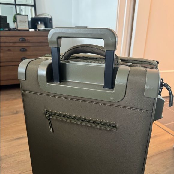 Dagne Dover Larger Seattle Carry-On - Picture 6 of 9